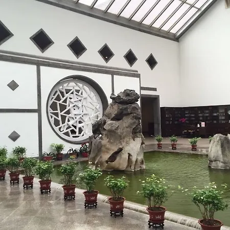 Fragrant Hill Hotel-2