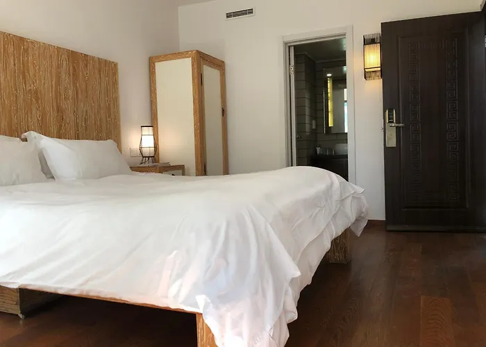 The Orchid Hotel - Old Town & Drum Tower
